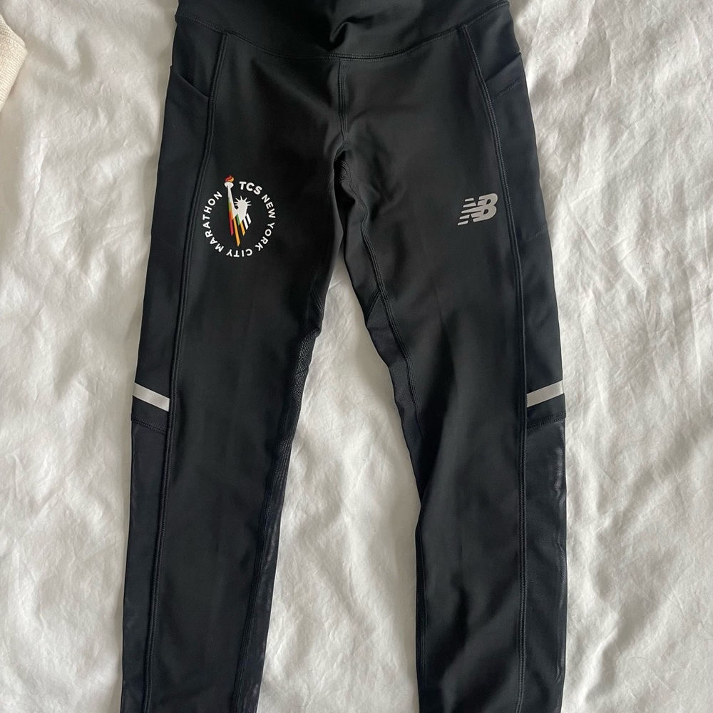 NYC marathon special capri leggings - Picture 2 of 3